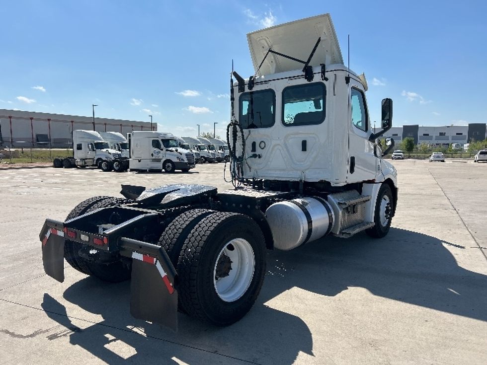Day Cab Tractor-Heavy Duty Tractors-Freightliner-2020-T12642ST-Fort Worth-TX-304,014\n\t\tmiles-$ 40,500 - Image 7