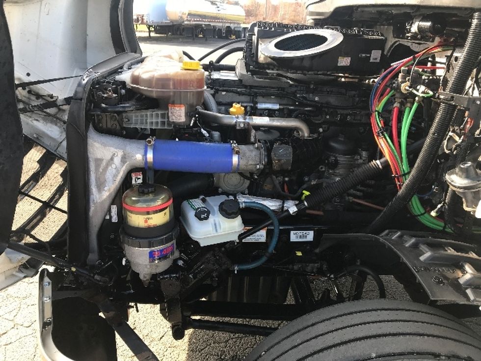 Day Cab Tractor-Heavy Duty Tractors-Freightliner-2020-T12642ST-Fredonia-NY-641,505\n\t\tmiles-$ 25,500 - Image 16