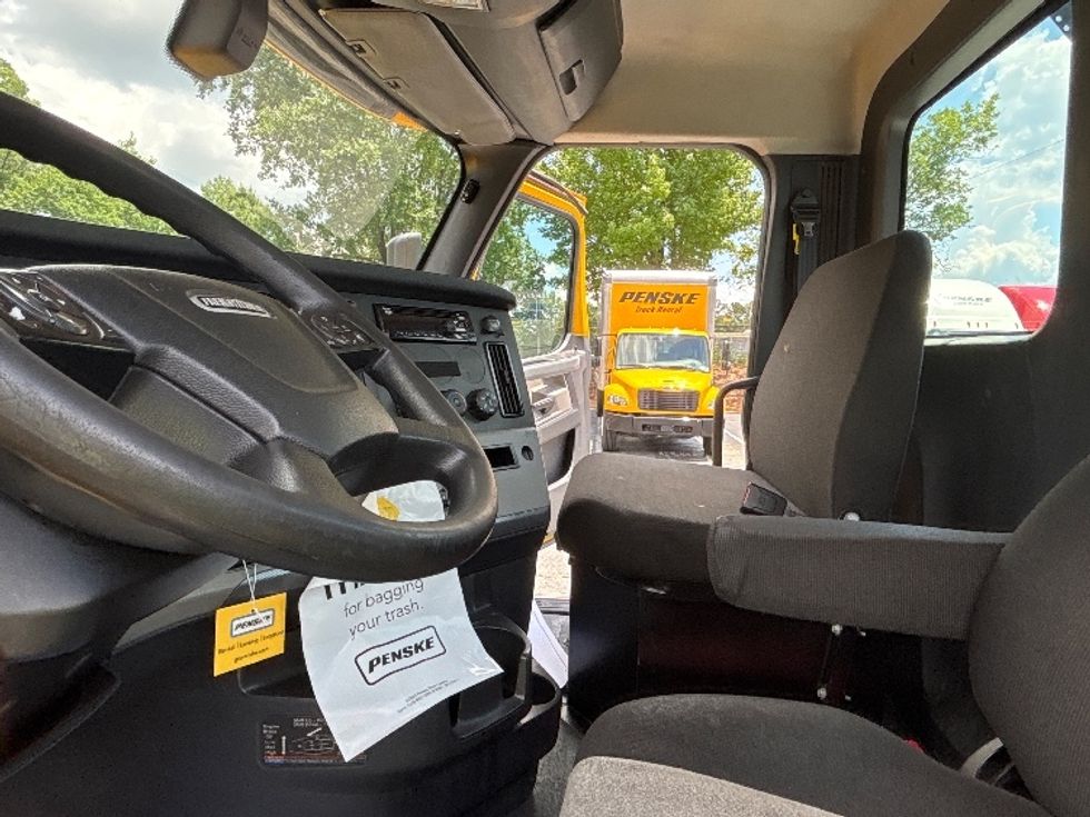 Day Cab Tractor-Heavy Duty Tractors-Freightliner-2020-T12642ST-Gainesville-GA-251,596\n\t\tmiles-$ 46,750 - Image 10