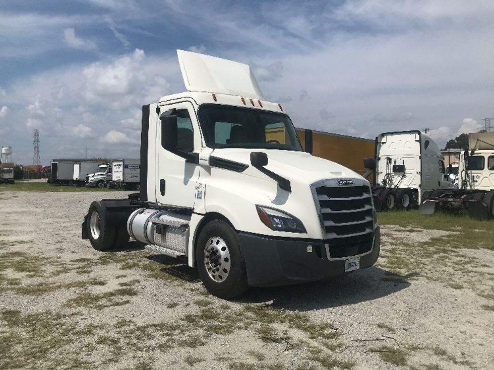 Day Cab Tractor-Heavy Duty Tractors-Freightliner-2020-T12642ST-Garden City-GA-502,015\n\t\tmiles-$ 38,750 - Image 1