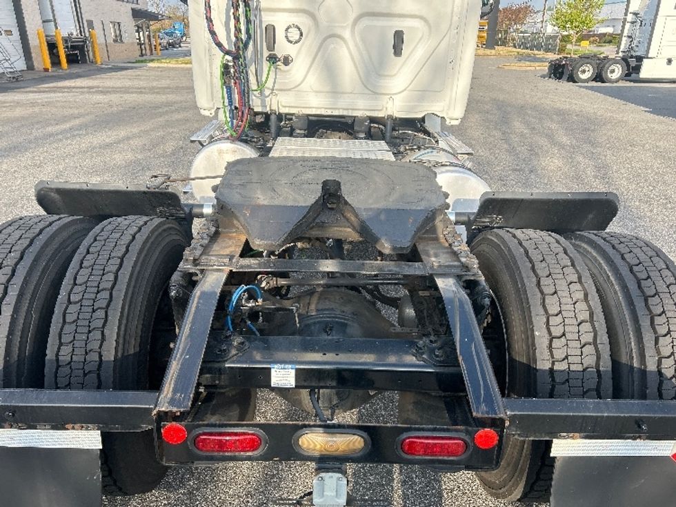 Day Cab Tractor-Heavy Duty Tractors-Freightliner-2020-T12642ST-Greensboro-NC-637,599\n\t\tmiles-$ 20,500 - Image 5