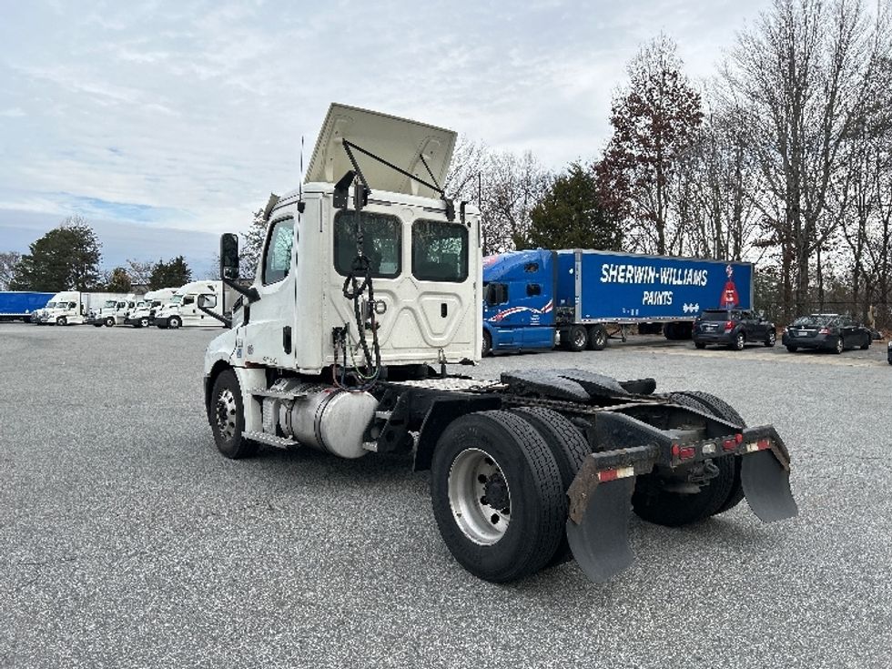 Day Cab Tractor-Heavy Duty Tractors-Freightliner-2020-T12642ST-Greensboro-NC-649,281\n\t\tmiles-$ 25,500 - Image 5
