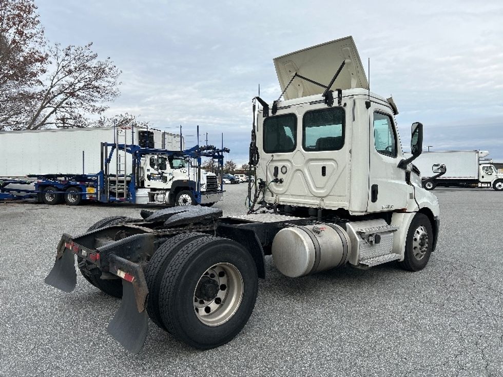 Day Cab Tractor-Heavy Duty Tractors-Freightliner-2020-T12642ST-Greensboro-NC-649,281\n\t\tmiles-$ 25,500 - Image 7