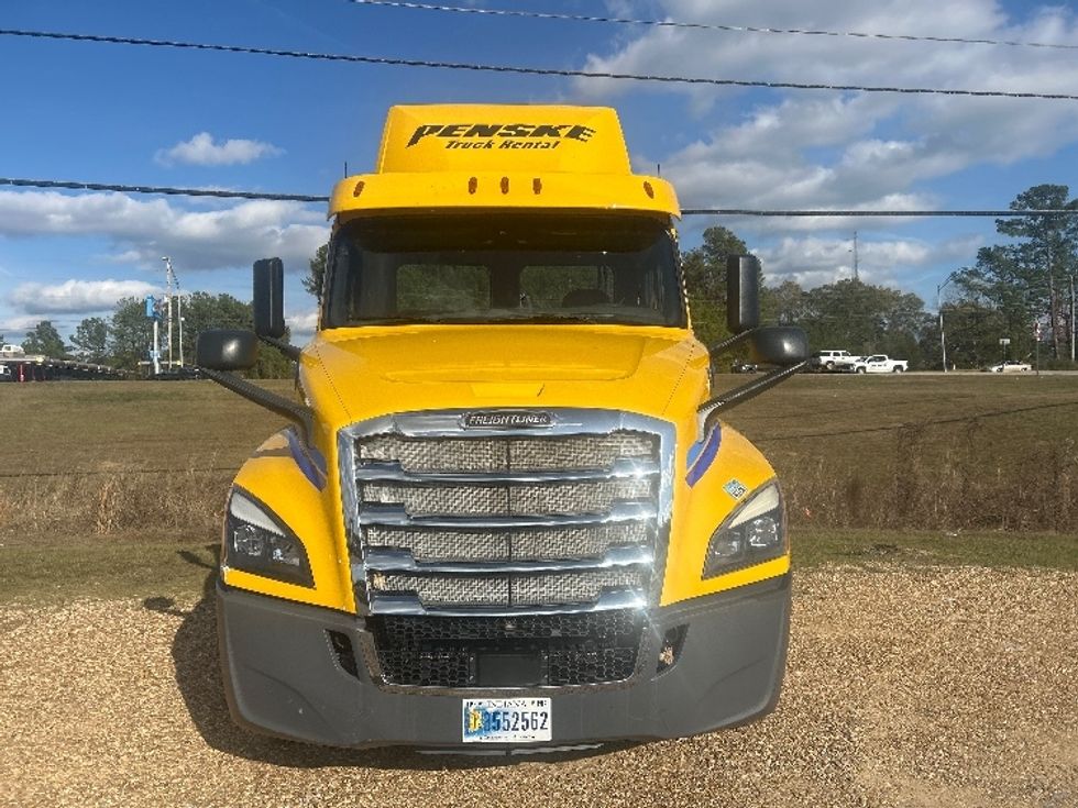 Day Cab Tractor-Heavy Duty Tractors-Freightliner-2020-T12642ST-Gulfport-MS-272,648\n\t\tmiles-$ 44,750 - Image 2