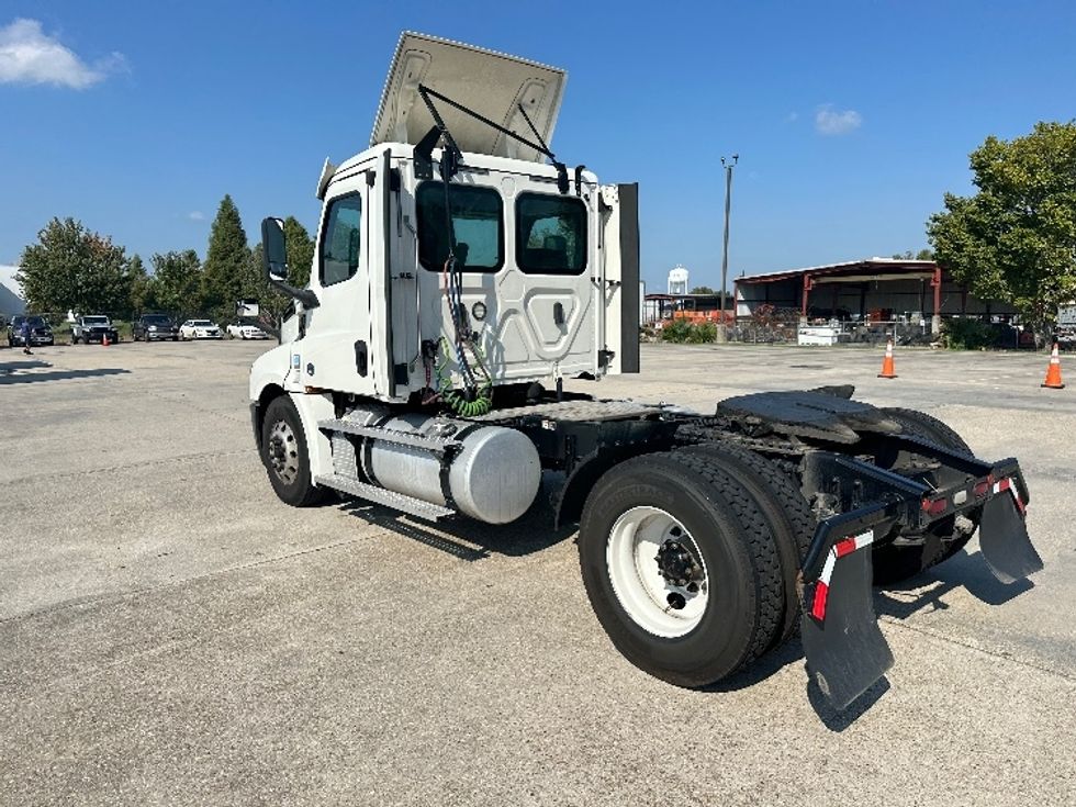 Day Cab Tractor-Heavy Duty Tractors-Freightliner-2020-T12642ST-Hammond-LA-362,749\n\t\tmiles-$ 47,250 - Image 5