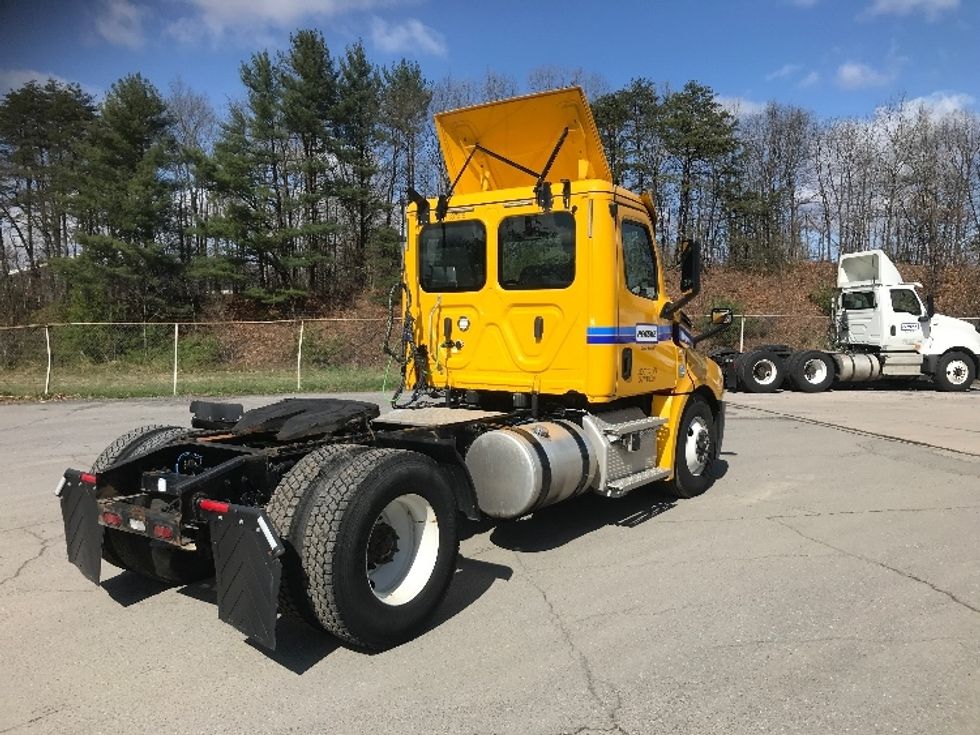 Day Cab Tractor-Heavy Duty Tractors-Freightliner-2020-T12642ST-Harrisburg-PA-250,947\n\t\tmiles-$ 42,250 - Image 7