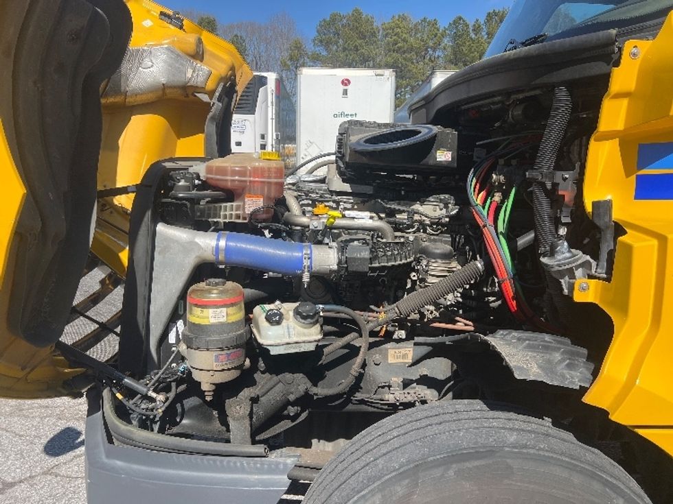 Day Cab Tractor-Heavy Duty Tractors-Freightliner-2020-T12642ST-Jonesboro-GA-138,211\n\t\tmiles-$ 60,250 - Image 15