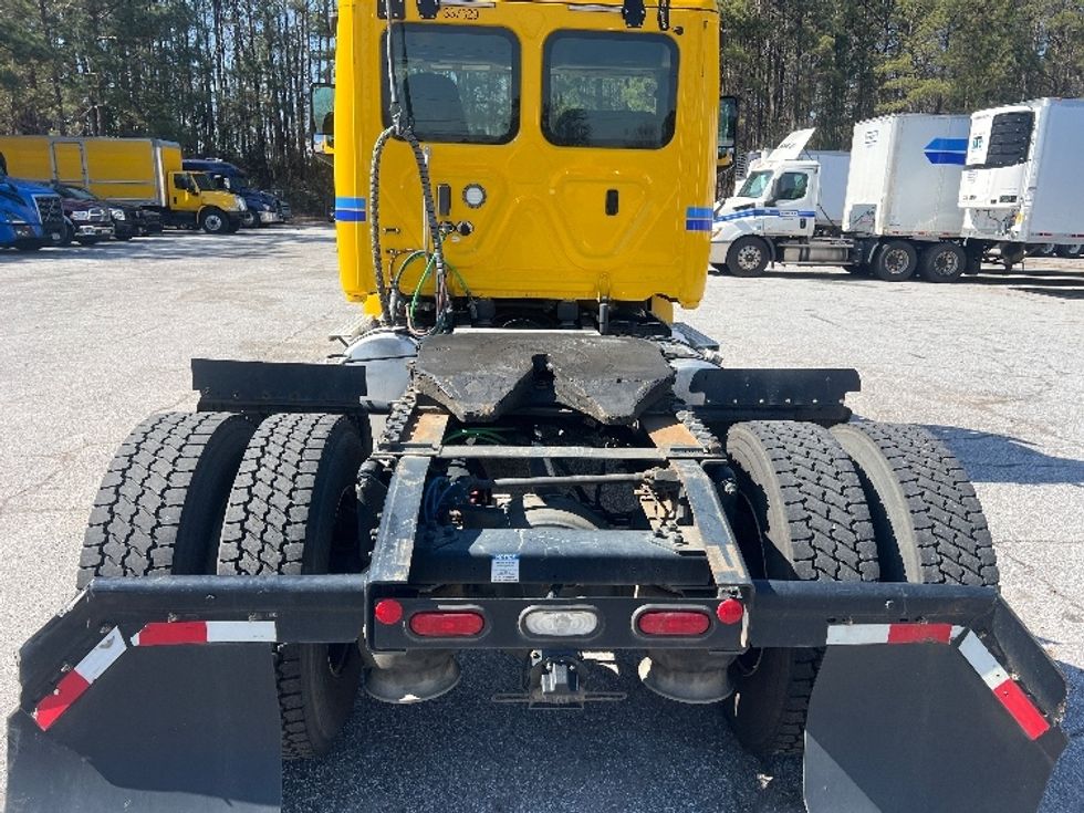 Day Cab Tractor-Heavy Duty Tractors-Freightliner-2020-T12642ST-Jonesboro-GA-138,211\n\t\tmiles-$ 60,250 - Image 6