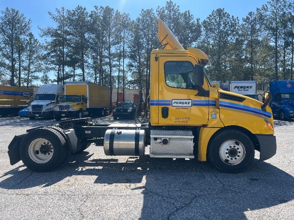 Day Cab Tractor-Heavy Duty Tractors-Freightliner-2020-T12642ST-Jonesboro-GA-138,211\n\t\tmiles-$ 60,250 - Image 8