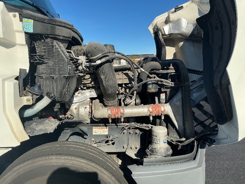 Day Cab Tractor-Heavy Duty Tractors-Freightliner-2020-T12642ST-Lexington-KY-303,155\n\t\tmiles-$ 41,000 - Image 15