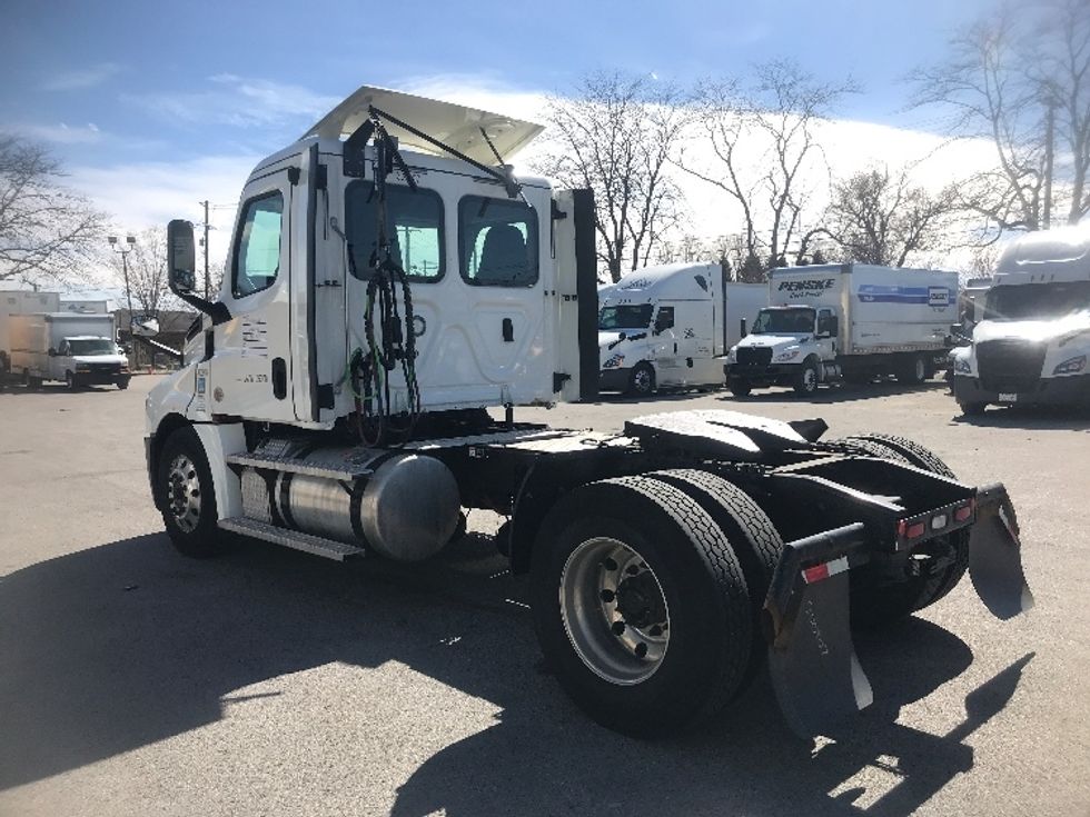 Day Cab Tractor-Heavy Duty Tractors-Freightliner-2020-T12642ST-Lexington-KY-360,761\n\t\tmiles-$ 42,000 - Image 5