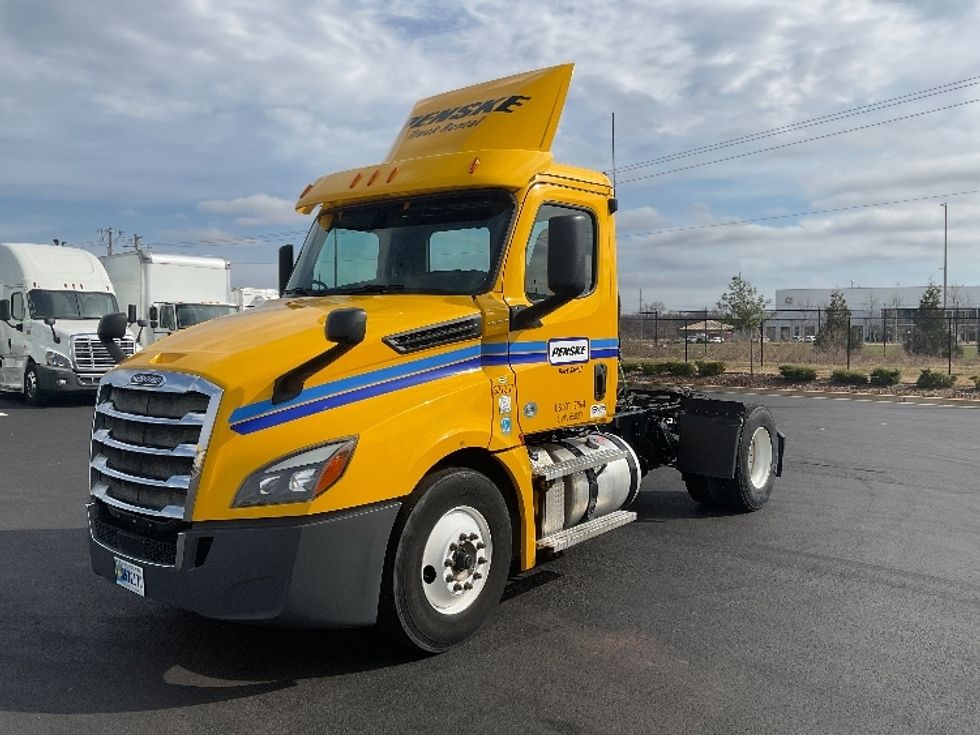 Day Cab Tractor-Heavy Duty Tractors-Freightliner-2020-T12642ST-Madison-AL-186,675\n\t\tmiles-$ 55,750 - Image 3