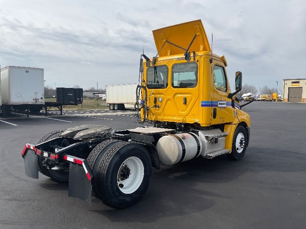 Day Cab Tractor-Heavy Duty Tractors-Freightliner-2020-T12642ST-Madison-AL-186,675\n\t\tmiles-$ 55,750 - Image 7