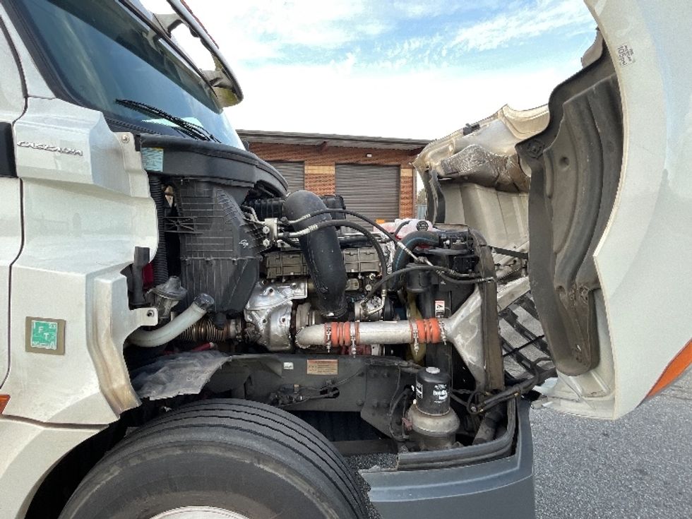 Day Cab Tractor-Heavy Duty Tractors-Freightliner-2020-T12642ST-Mcdonough-GA-673,486\n\t\tmiles-$ 22,250 - Image 15