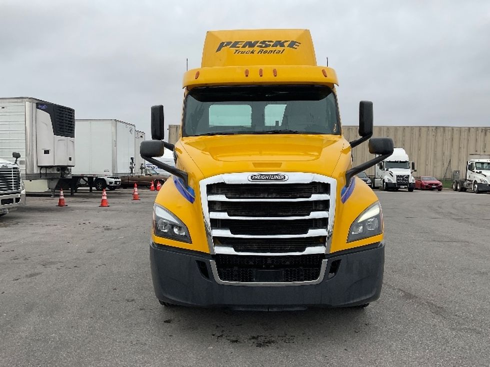 Day Cab Tractor-Heavy Duty Tractors-Freightliner-2020-T12642ST-Moberly-MO-372,526\n\t\tmiles-$ 58,500 - Image 2