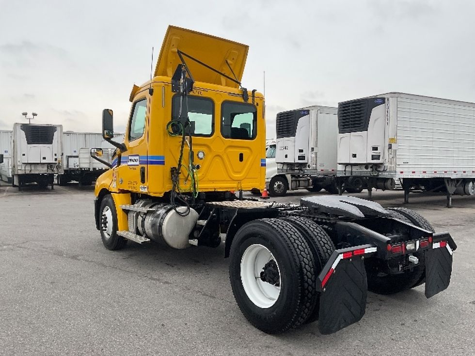 Day Cab Tractor-Heavy Duty Tractors-Freightliner-2020-T12642ST-Moberly-MO-372,526\n\t\tmiles-$ 58,500 - Image 5