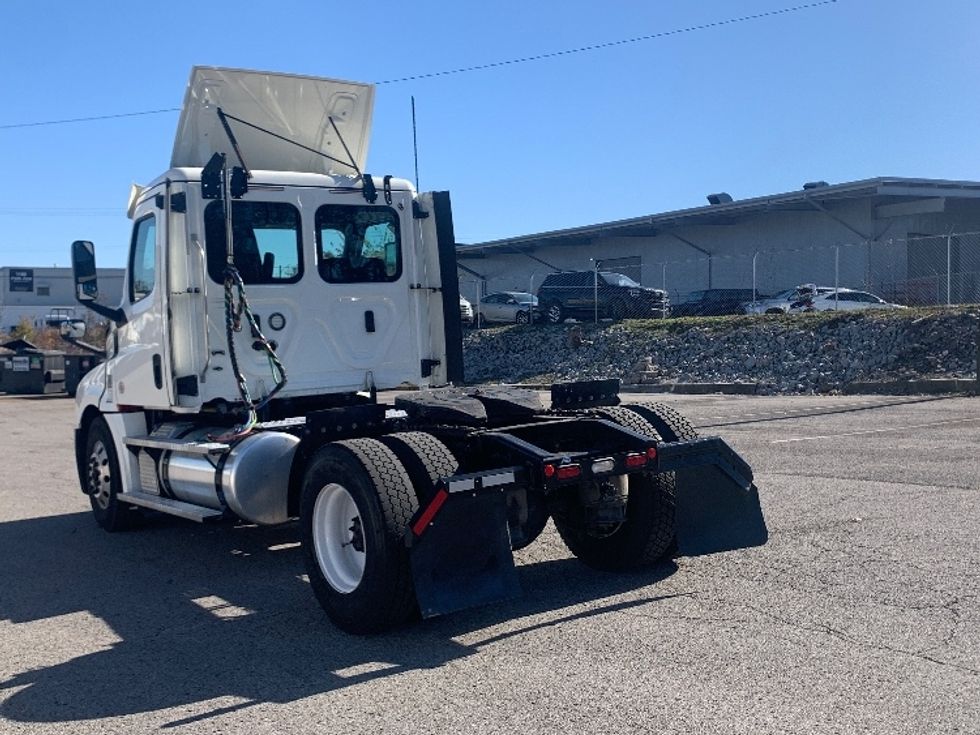 Day Cab Tractor-Heavy Duty Tractors-Freightliner-2020-T12642ST-Nashville (Mount Juliet)-TN-417,281\n\t\tmiles-$ 41,500 - Image 5