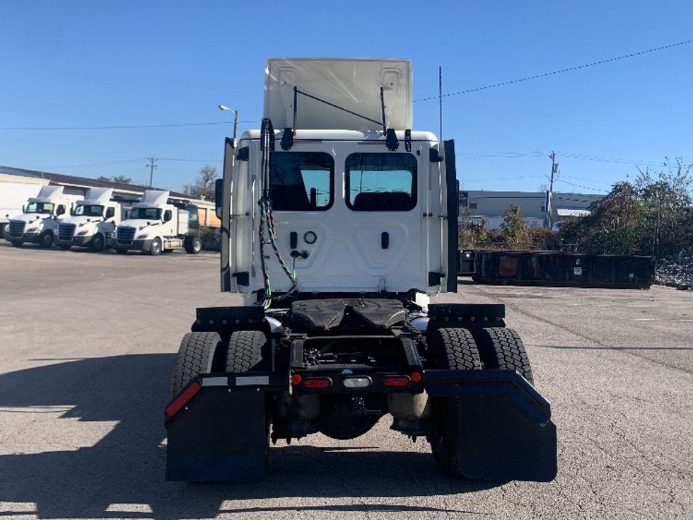 Day Cab Tractor-Heavy Duty Tractors-Freightliner-2020-T12642ST-Nashville (Mount Juliet)-TN-417,281\n\t\tmiles-$ 41,500 - Image 6
