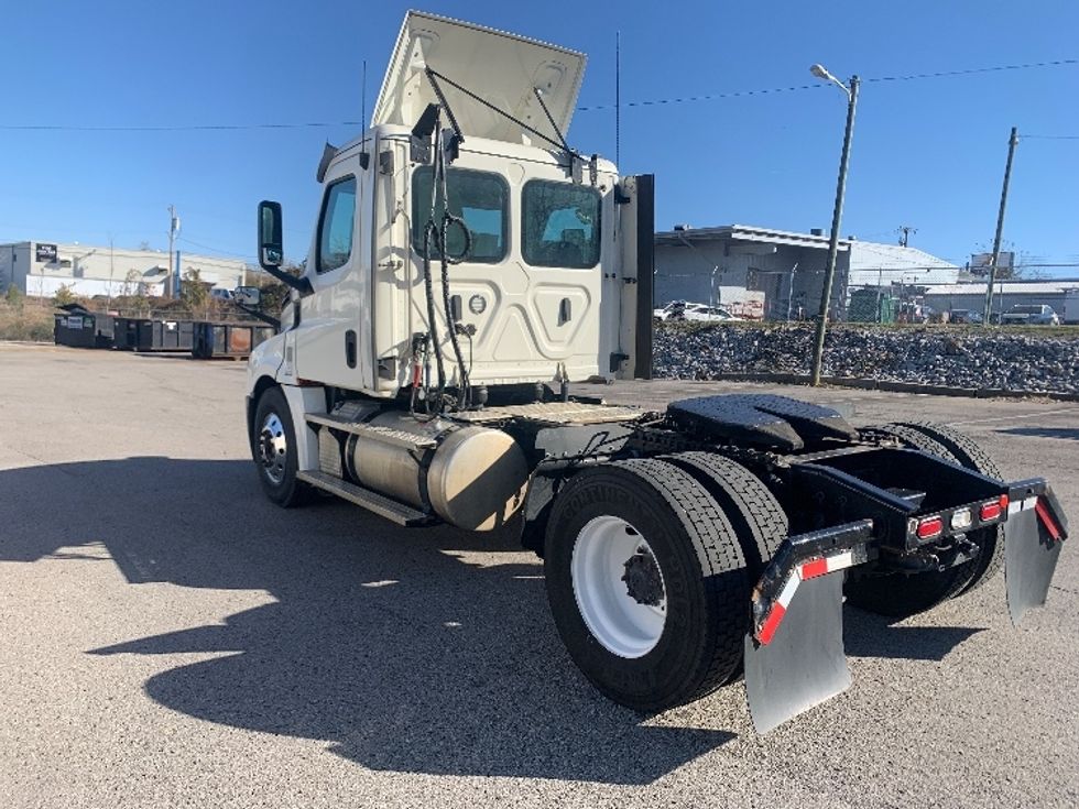 Day Cab Tractor-Heavy Duty Tractors-Freightliner-2020-T12642ST-Nashville (Mount Juliet)-TN-420,123\n\t\tmiles-$ 41,250 - Image 5