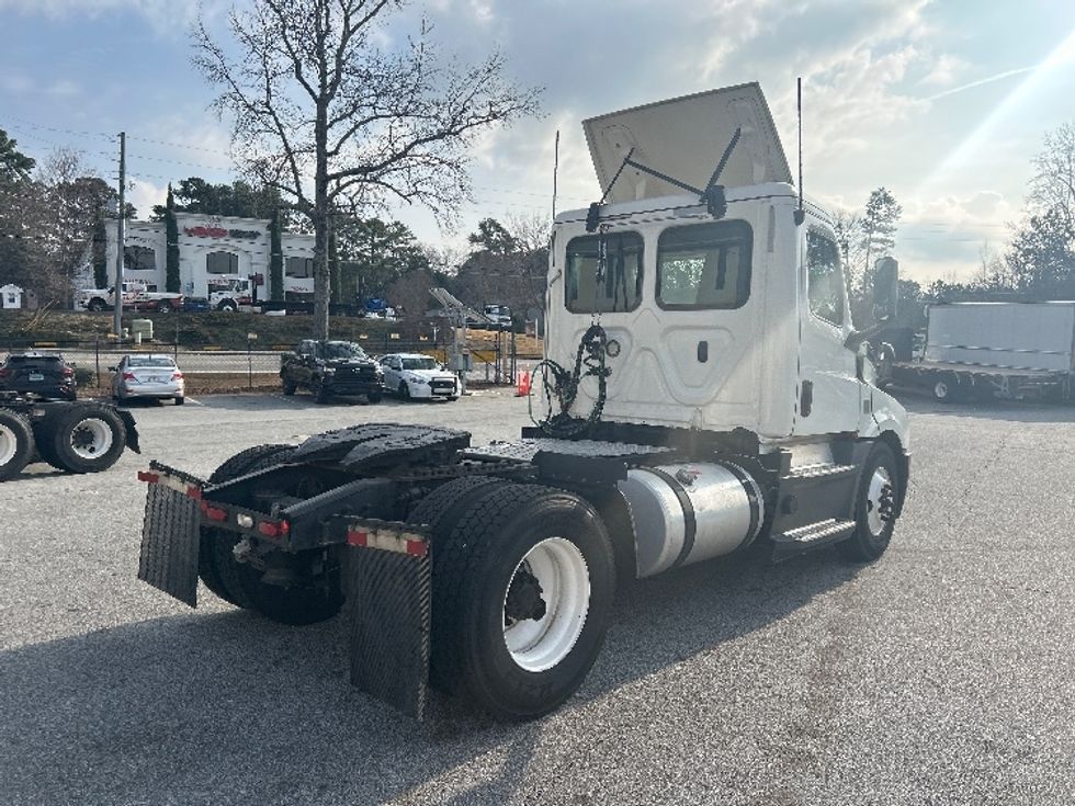 Day Cab Tractor-Heavy Duty Tractors-Freightliner-2020-T12642ST-Norcross-GA-737,406\n\t\tmiles-$ 23,250 - Image 7