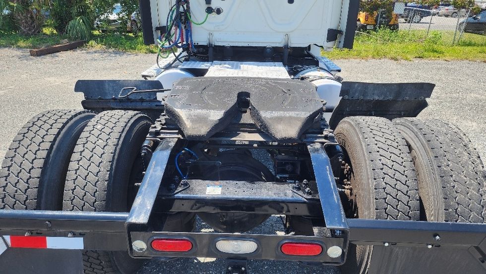 Day Cab Tractor-Heavy Duty Tractors-Freightliner-2020-T12642ST-Ocala-FL-614,605\n\t\tmiles-$ 29,750 - Image 6