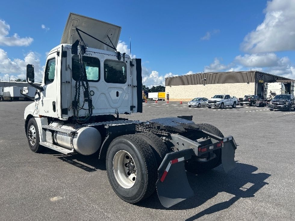 Day Cab Tractor-Heavy Duty Tractors-Freightliner-2020-T12642ST-Orlando-FL-645,497\n\t\tmiles-$ 25,500 - Image 5
