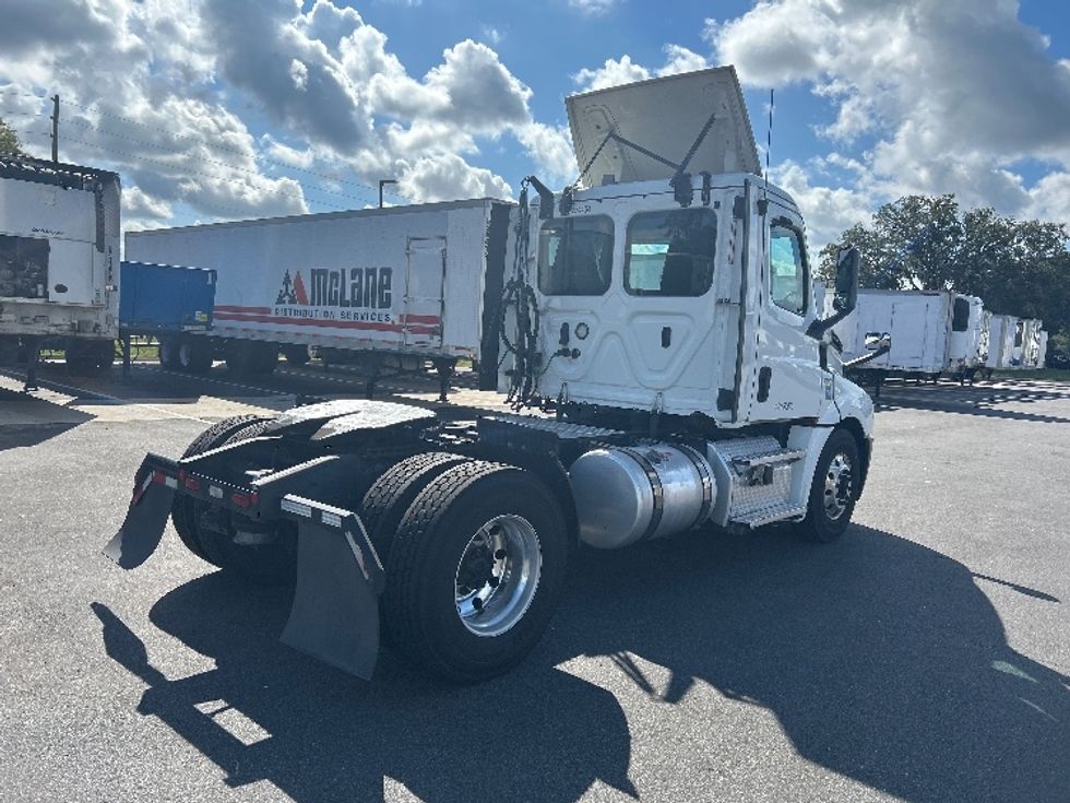 Day Cab Tractor-Heavy Duty Tractors-Freightliner-2020-T12642ST-Orlando-FL-645,497\n\t\tmiles-$ 25,500 - Image 7