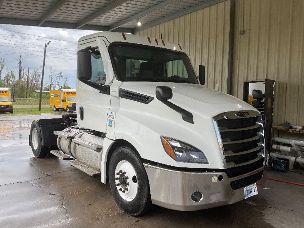 Day Cab Tractor-Heavy Duty Tractors-Freightliner-2020-T12642ST-Panama City-FL-137,515\n\t\tmiles-$ 58,750 - Image 3