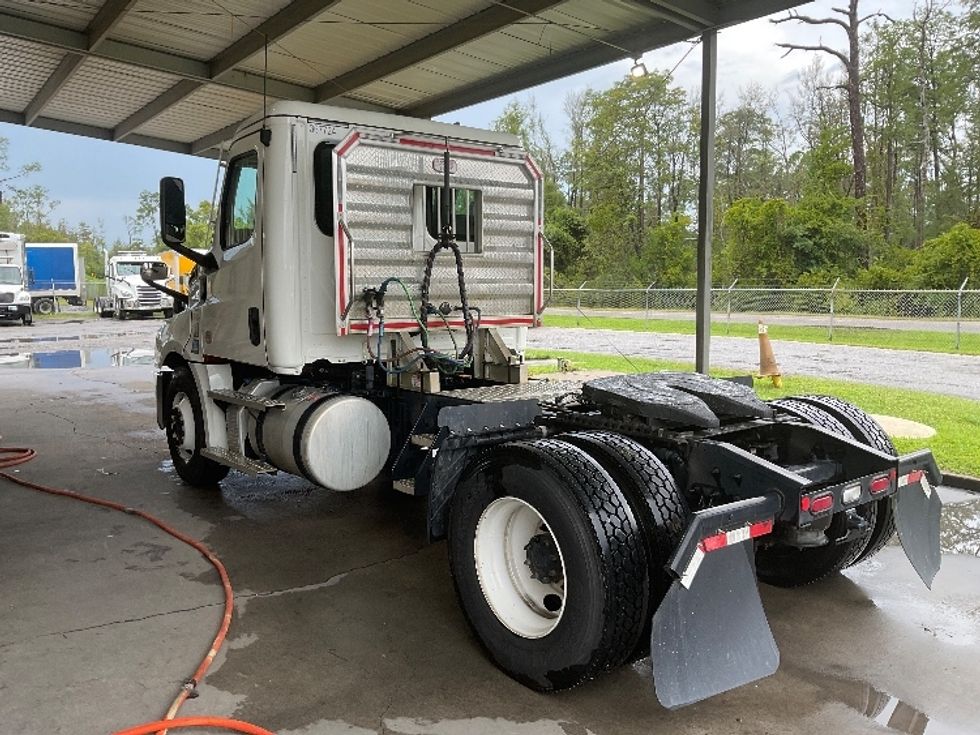 Day Cab Tractor-Heavy Duty Tractors-Freightliner-2020-T12642ST-Panama City-FL-137,515\n\t\tmiles-$ 58,750 - Image 5