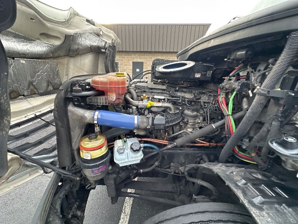 Day Cab Tractor-Heavy Duty Tractors-Freightliner-2020-T12642ST-Parsippany-NJ-516,533\n\t\tmiles-$ 30,250 - Image 15