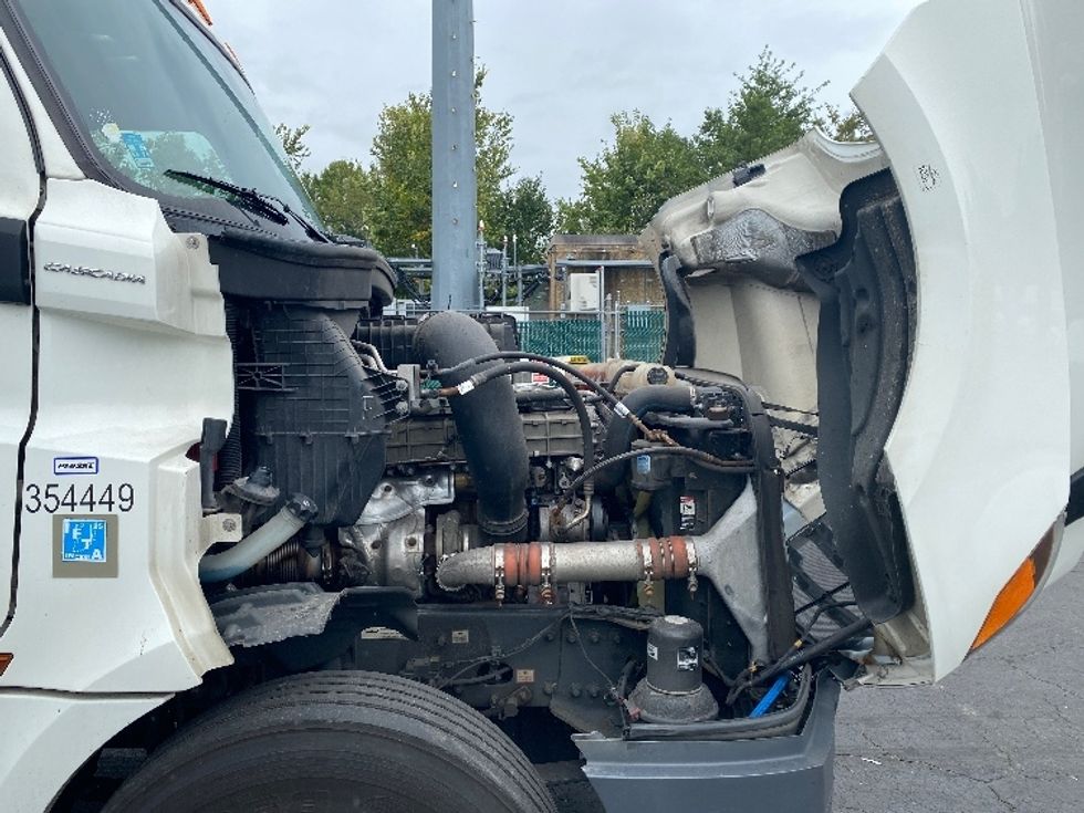 Day Cab Tractor-Heavy Duty Tractors-Freightliner-2020-T12642ST-Parsippany-NJ-519,070\n\t\tmiles-$ 30,000 - Image 15