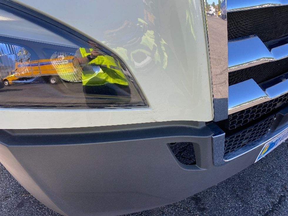 Day Cab Tractor-Heavy Duty Tractors-Freightliner-2020-T12642ST-Parsippany-NJ-524,301\n\t\tmiles-$ 29,750 - Image 18