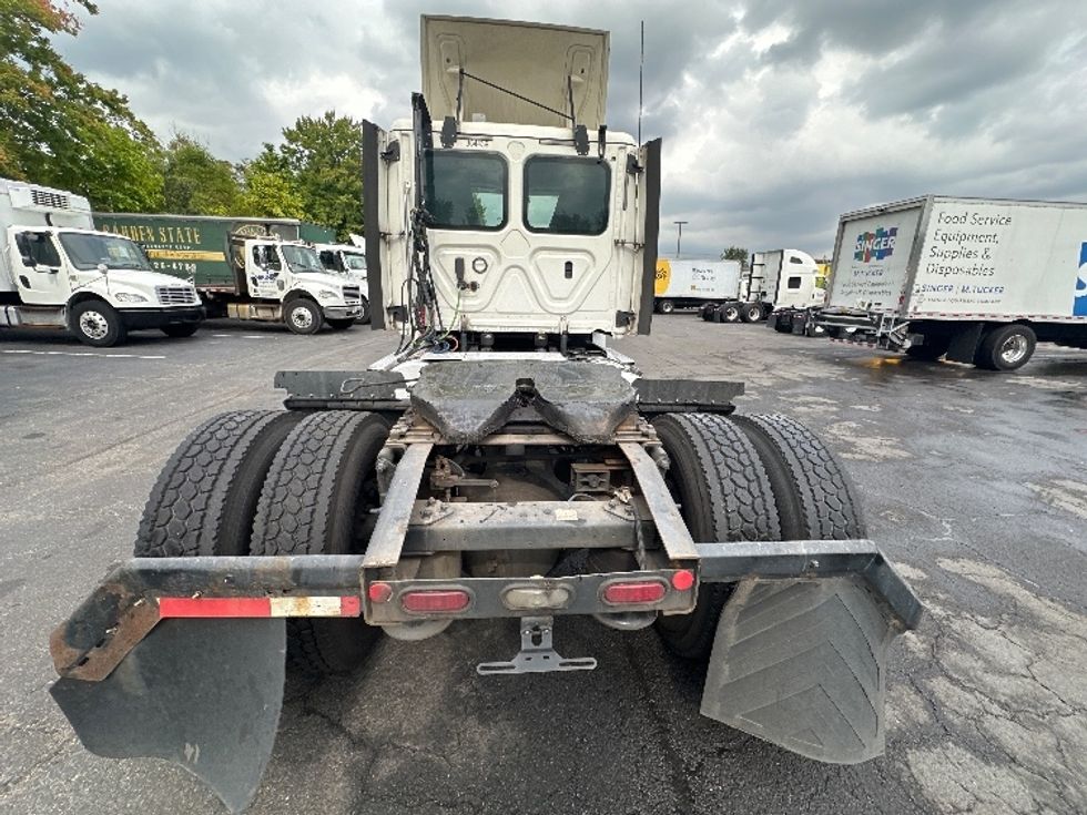 Day Cab Tractor-Heavy Duty Tractors-Freightliner-2020-T12642ST-Parsippany-NJ-537,415\n\t\tmiles-$ 28,750 - Image 6