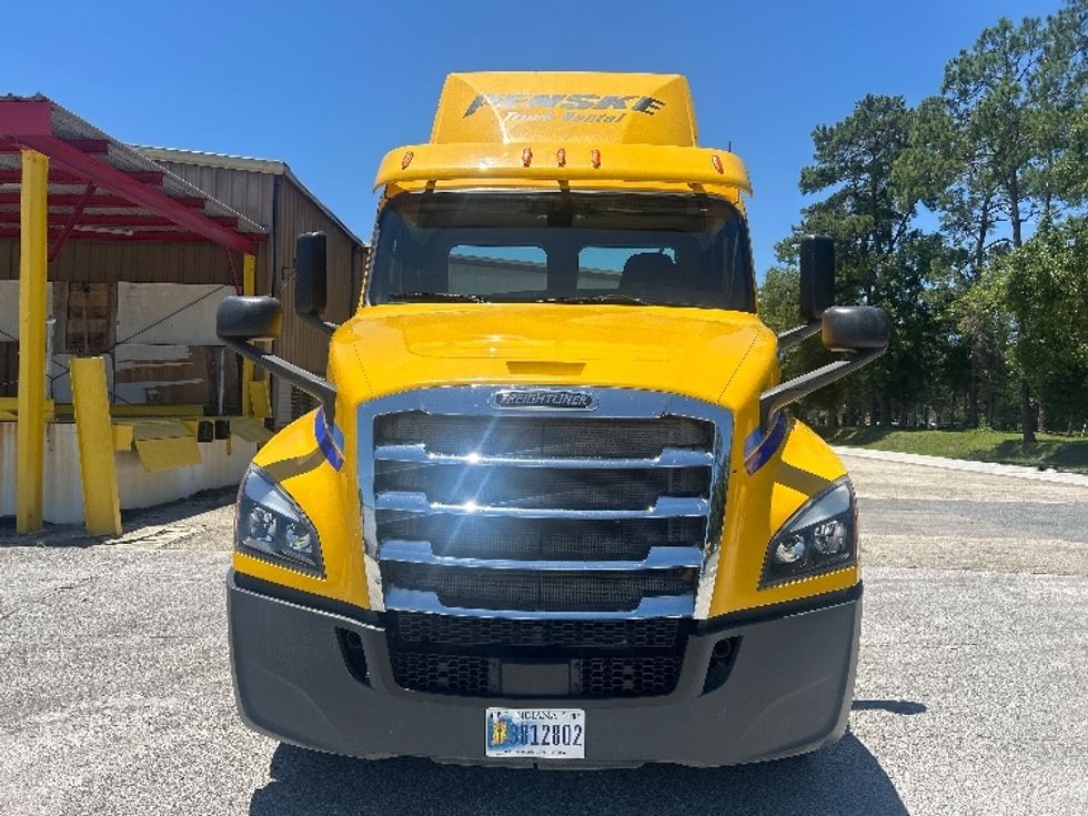 Day Cab Tractor-Heavy Duty Tractors-Freightliner-2020-T12642ST-Pensacola-FL-158,843\n\t\tmiles-$ 48,000 - Image 2