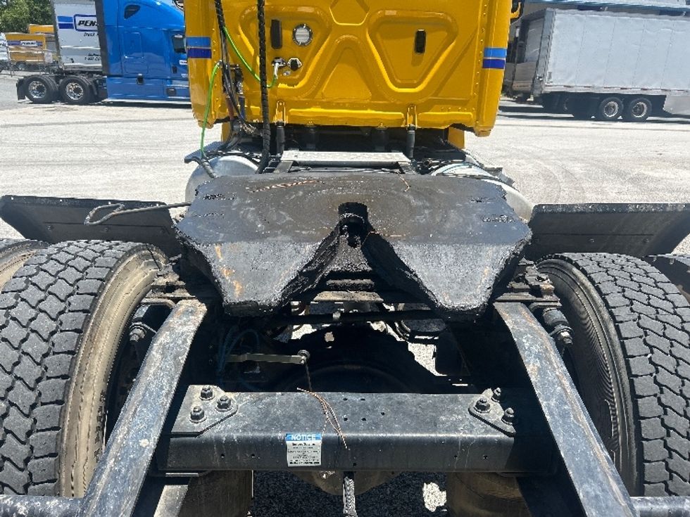 Day Cab Tractor-Heavy Duty Tractors-Freightliner-2020-T12642ST-Pensacola-FL-158,843\n\t\tmiles-$ 48,000 - Image 6