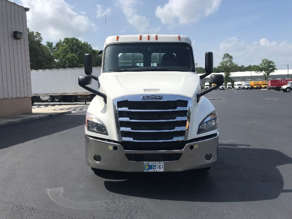 Day Cab Tractor-Heavy Duty Tractors-Freightliner-2020-T12642ST-Pensacola-FL-191,470\n\t\tmiles-$ 56,500 - Image 2
