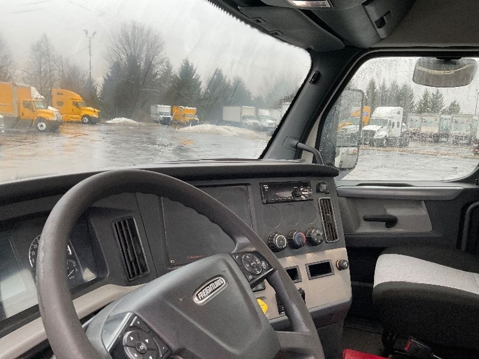 Day Cab Tractor-Heavy Duty Tractors-Freightliner-2020-T12642ST-Perrysburg-OH-502,131\n\t\tmiles-$ 31,000 - Image 10