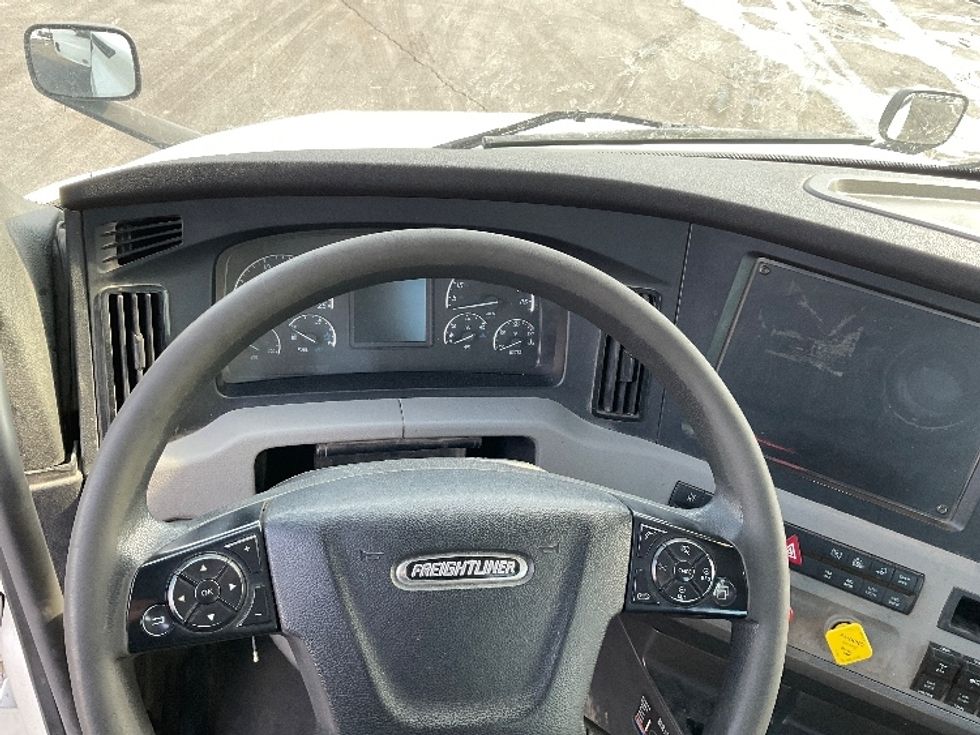 Day Cab Tractor-Heavy Duty Tractors-Freightliner-2020-T12642ST-Perrysburg-OH-502,131\n\t\tmiles-$ 31,000 - Image 11