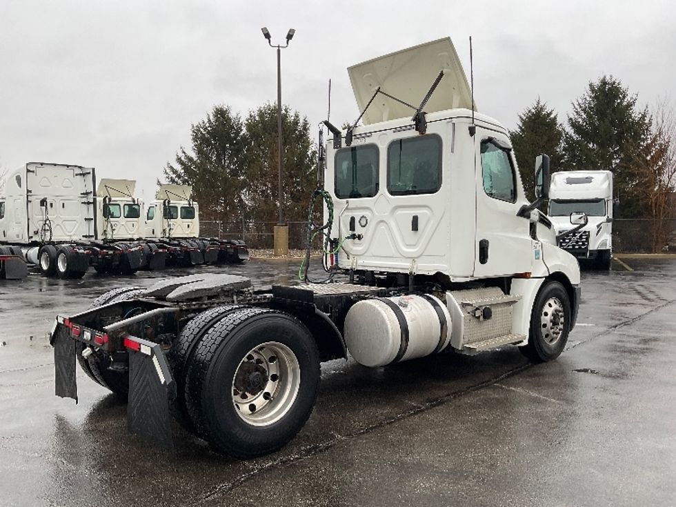 Day Cab Tractor-Heavy Duty Tractors-Freightliner-2020-T12642ST-Perrysburg-OH-502,131\n\t\tmiles-$ 31,000 - Image 7