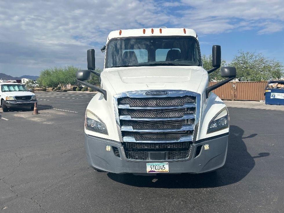 Day Cab Tractor-Heavy Duty Tractors-Freightliner-2020-T12642ST-Phoenix-AZ-159,002\n\t\tmiles-$ 55,500 - Image 2