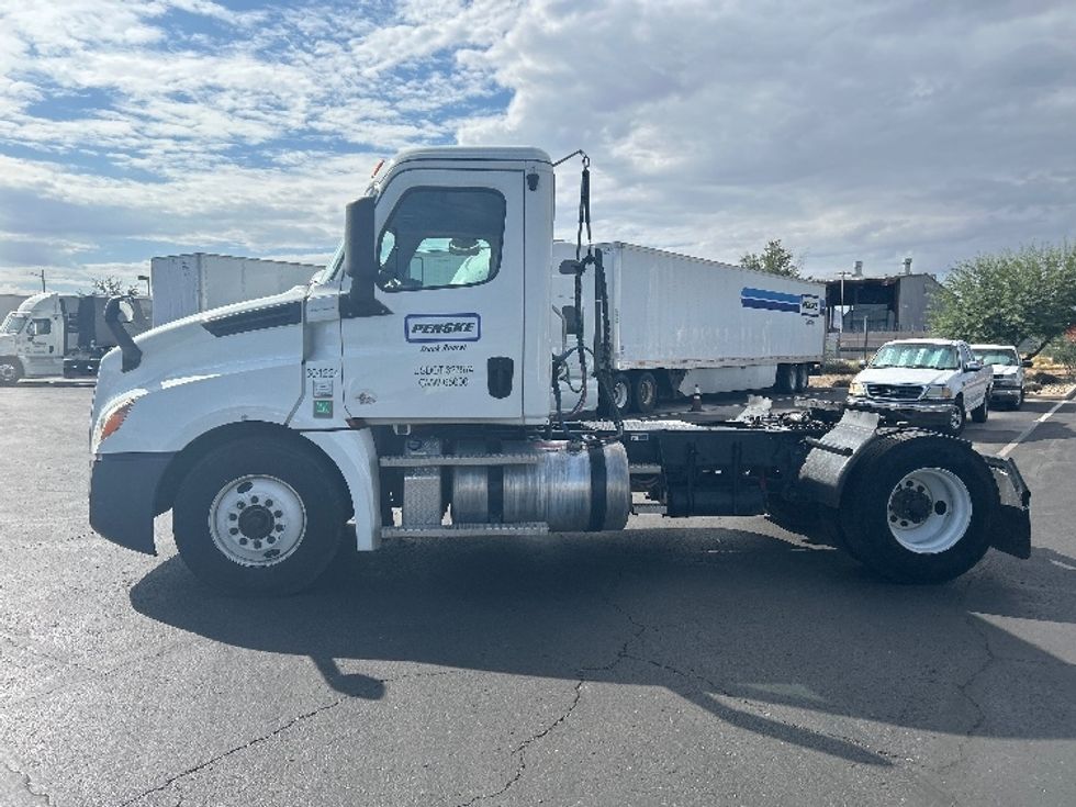Day Cab Tractor-Heavy Duty Tractors-Freightliner-2020-T12642ST-Phoenix-AZ-159,002\n\t\tmiles-$ 55,500 - Image 4