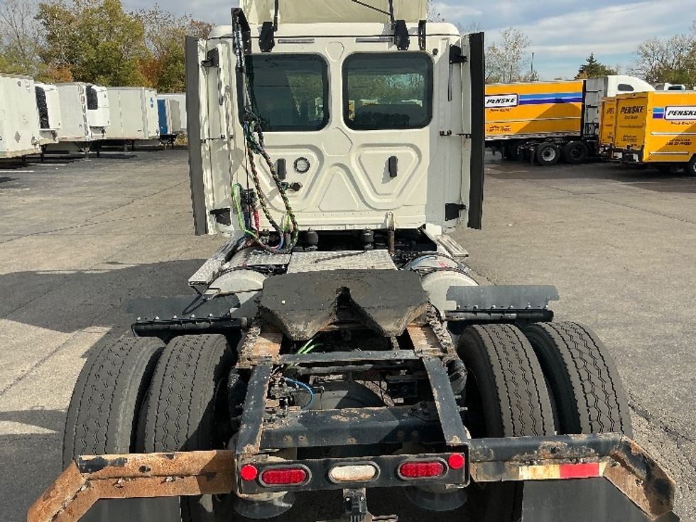 Day Cab Tractor-Heavy Duty Tractors-Freightliner-2020-T12642ST-Piqua-OH-260,186\n\t\tmiles-$ 43,000 - Image 6