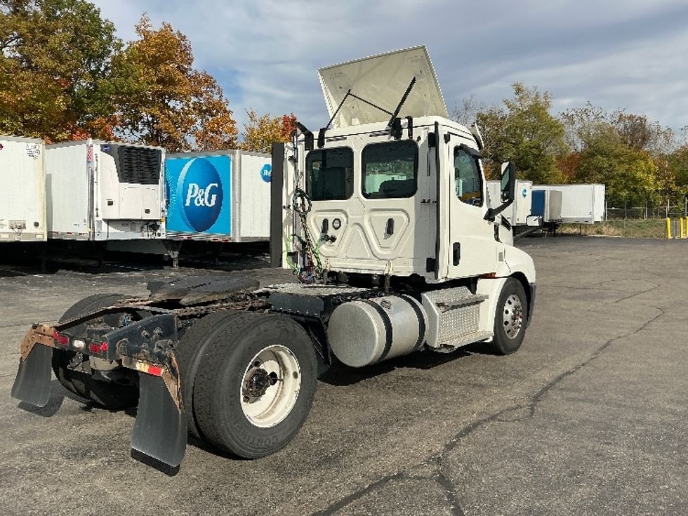 Day Cab Tractor-Heavy Duty Tractors-Freightliner-2020-T12642ST-Piqua-OH-260,186\n\t\tmiles-$ 43,000 - Image 7