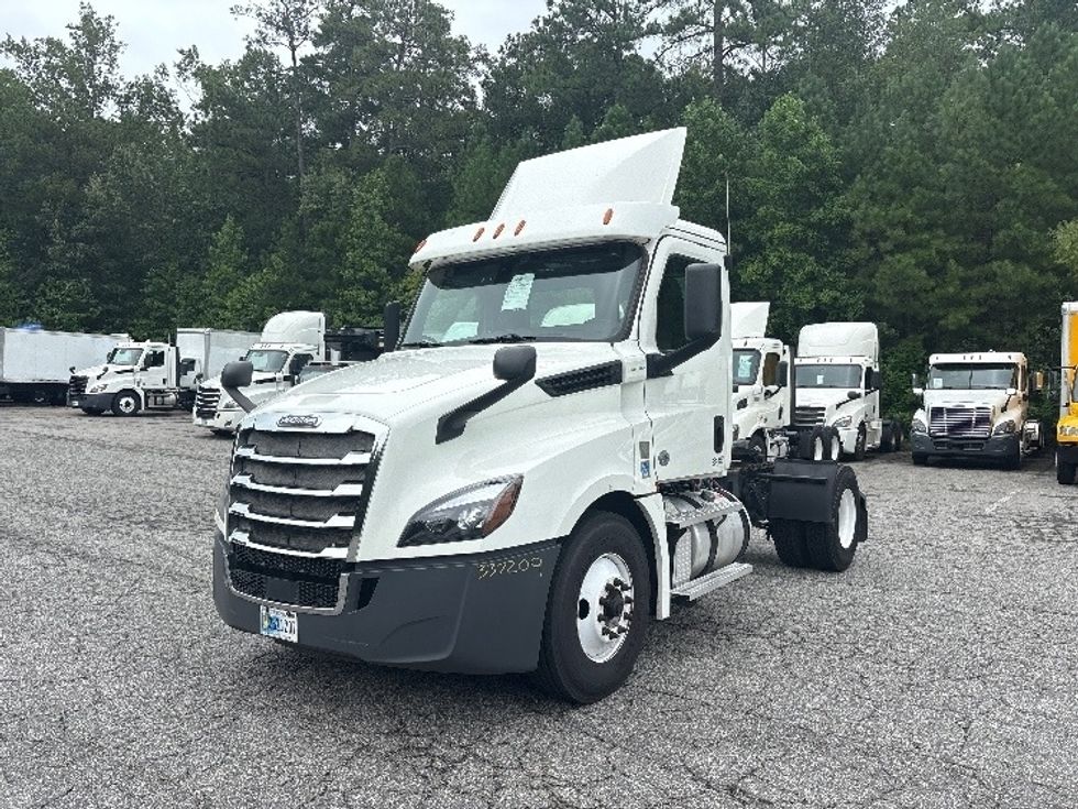 Day Cab Tractor-Heavy Duty Tractors-Freightliner-2020-T12642ST-Prince George-VA-512,266\n\t\tmiles-$ 37,000 - Image 1