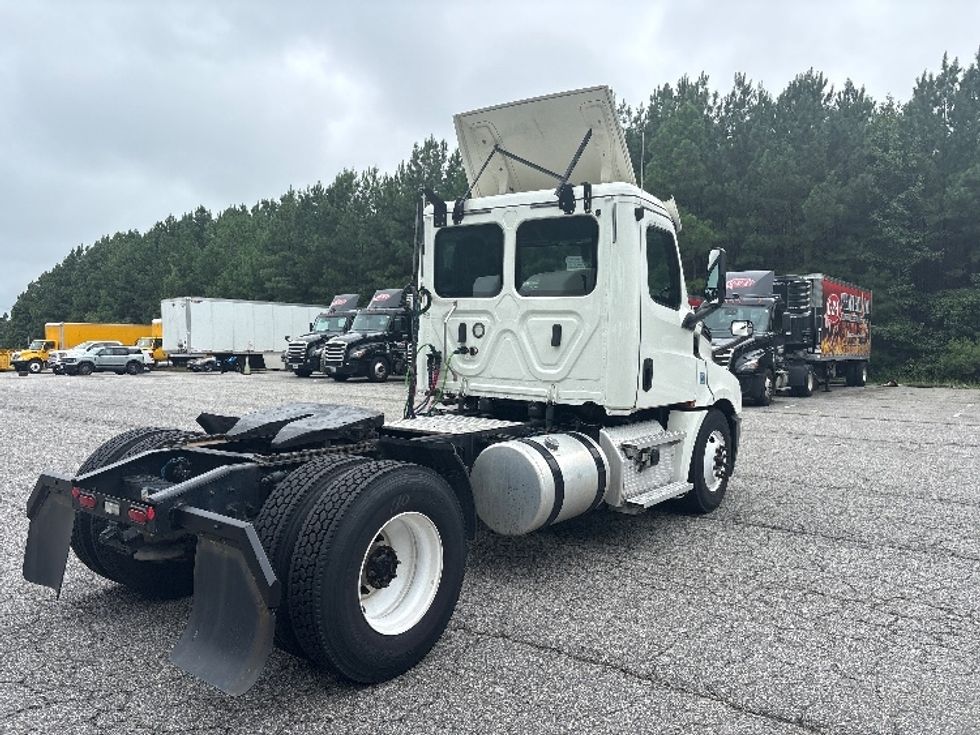 Day Cab Tractor-Heavy Duty Tractors-Freightliner-2020-T12642ST-Prince George-VA-512,266\n\t\tmiles-$ 37,000 - Image 6
