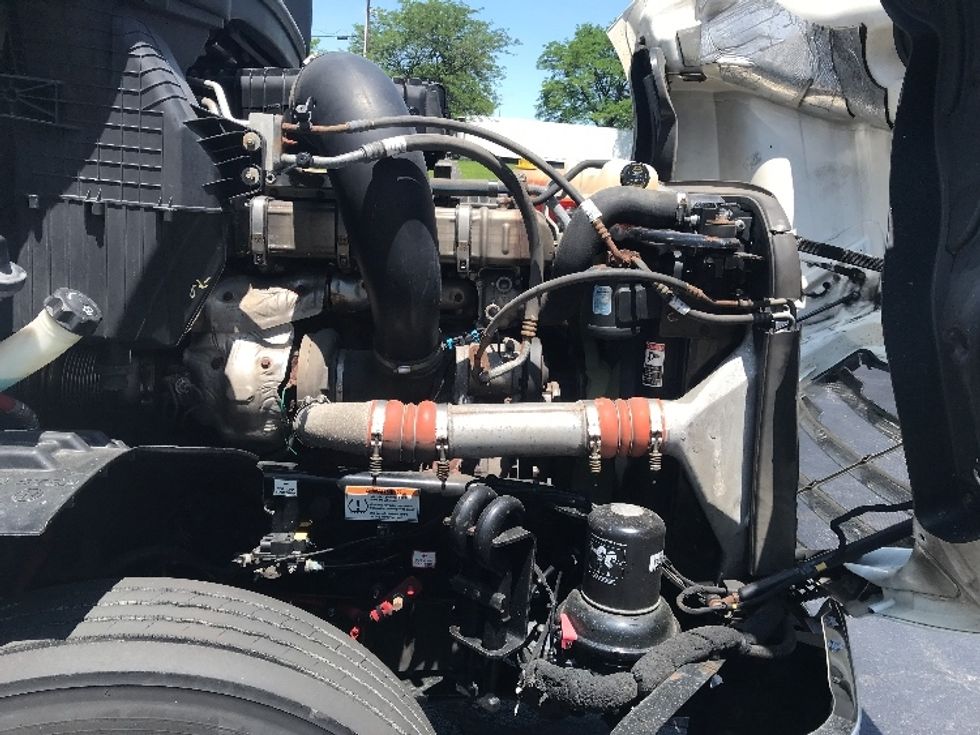 Day Cab Tractor-Heavy Duty Tractors-Freightliner-2020-T12642ST-Reading-PA-519,876\n\t\tmiles-$ 26,000 - Image 13
