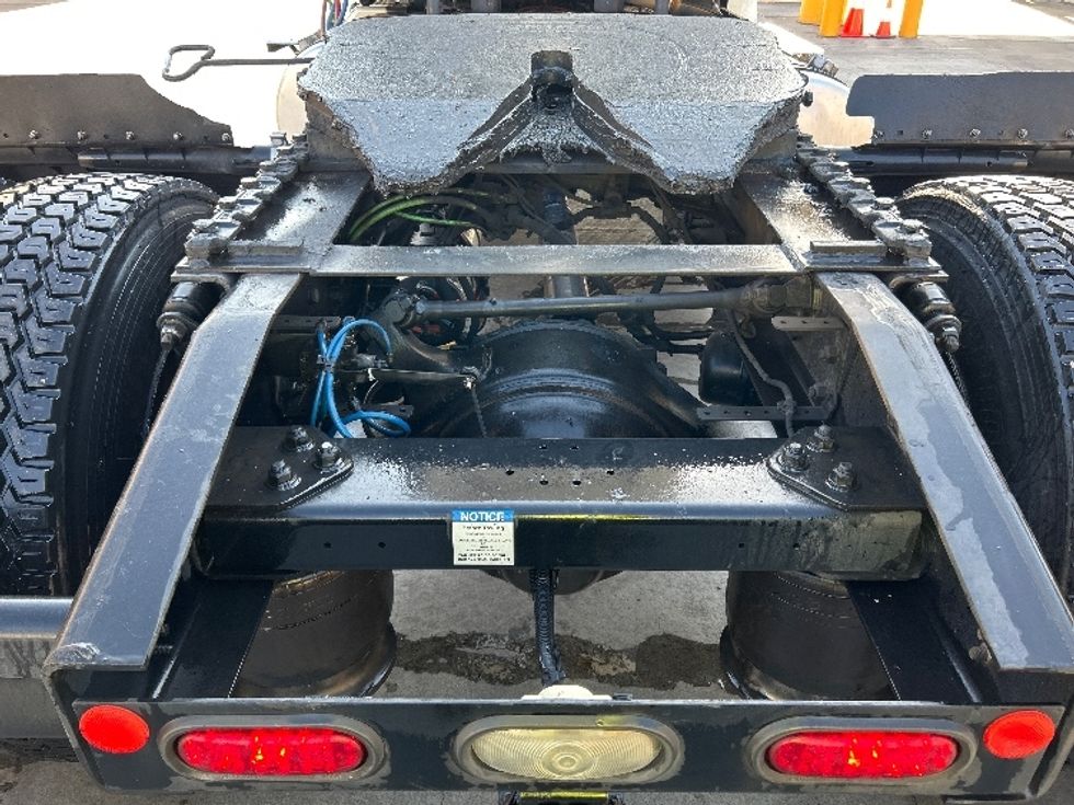 Day Cab Tractor-Heavy Duty Tractors-Freightliner-2020-T12642ST-San Diego-CA-243,340\n\t\tmiles-$ 63,500 - Image 6