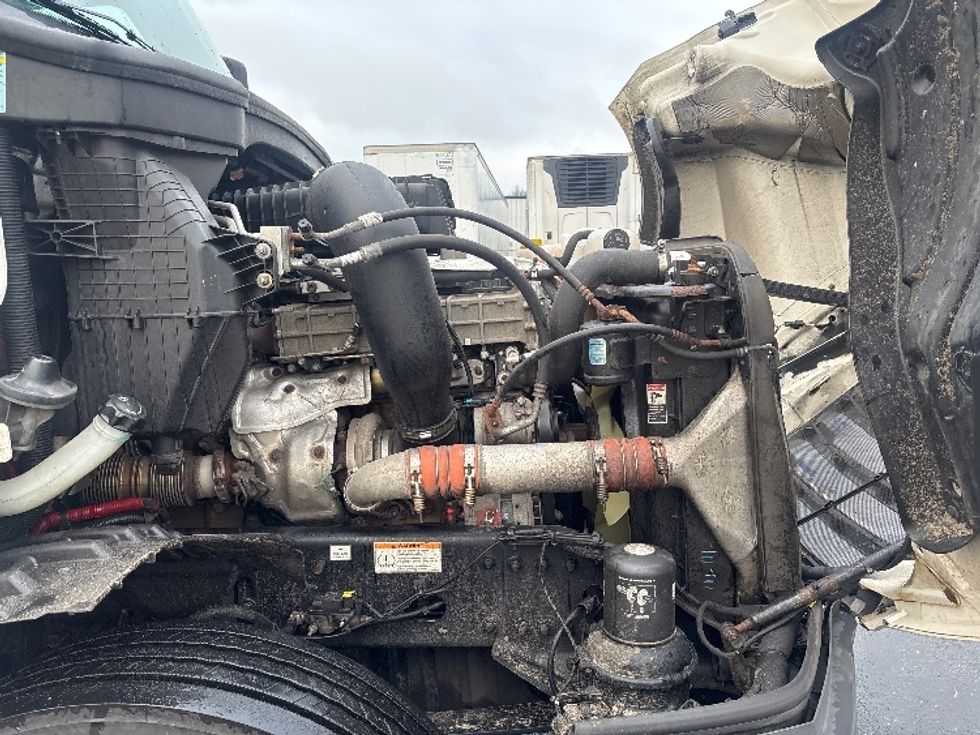 Day Cab Tractor-Heavy Duty Tractors-Freightliner-2020-T12642ST-South Plainfield-NJ-529,820\n\t\tmiles-$ 29,500 - Image 15