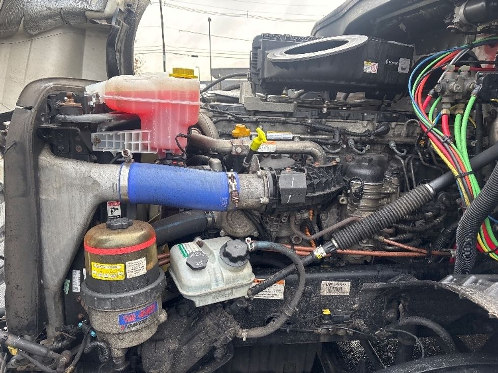 Day Cab Tractor-Heavy Duty Tractors-Freightliner-2020-T12642ST-South Plainfield-NJ-529,820\n\t\tmiles-$ 29,500 - Image 16