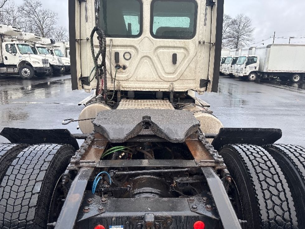 Day Cab Tractor-Heavy Duty Tractors-Freightliner-2020-T12642ST-South Plainfield-NJ-529,820\n\t\tmiles-$ 29,500 - Image 6